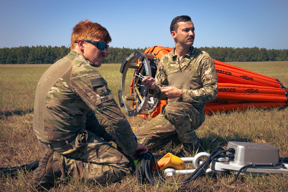 U.S. Army Chinook Flight Crew Assists With Wildfire Suppression