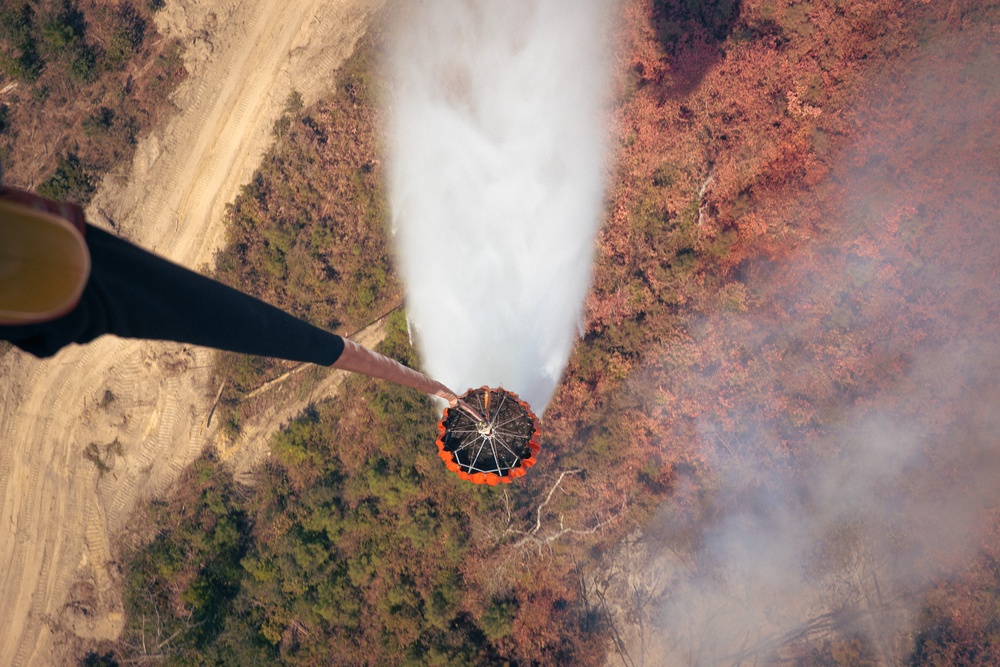 U.S. Army Chinook Flight Crew Assists With Wildfire Suppression