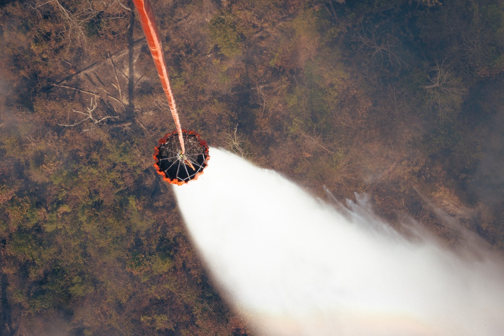 U.S. Army Chinook Flight Crew Assists With Wildfire Suppression