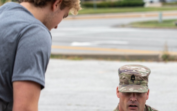 Des Moines Recruiting Company and Army Reserve units partner with Des Moines Buccaneers Hockey Team