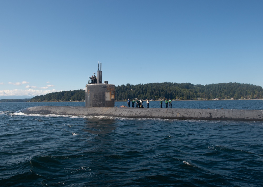 USS San Juan Transits to PSNS &amp; IMF for Decommissioning