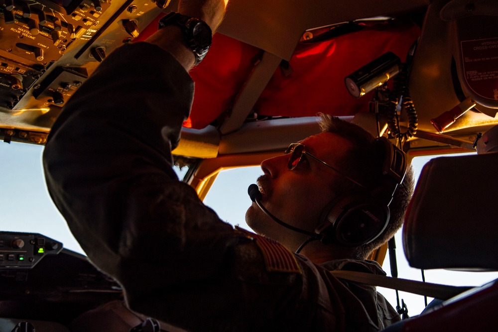 121st refuels C-130 Hercules