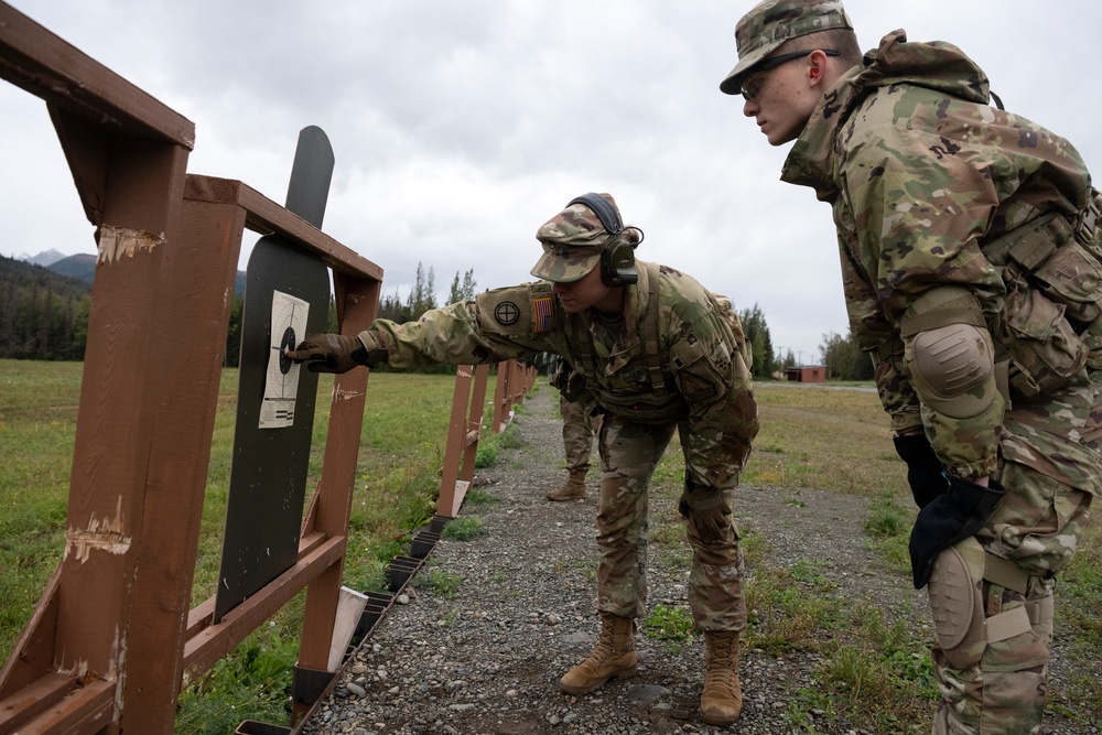 University Alaska Army ROTC cadets develop soldiering skills during Operation Resolute Phoenix