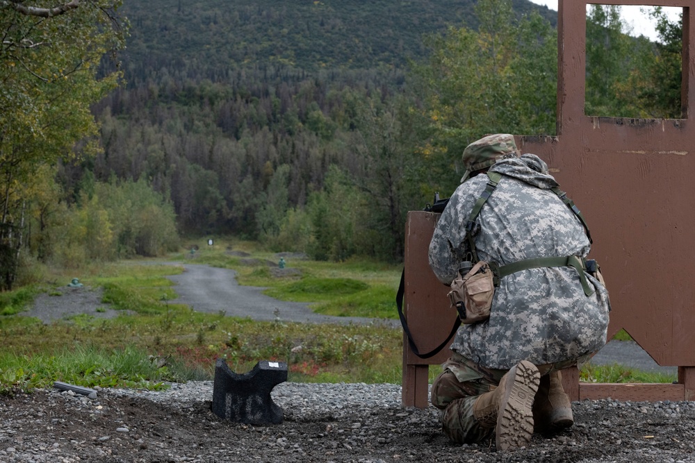 University Alaska Army ROTC cadets develop soldiering skills during Operation Resolute Phoenix