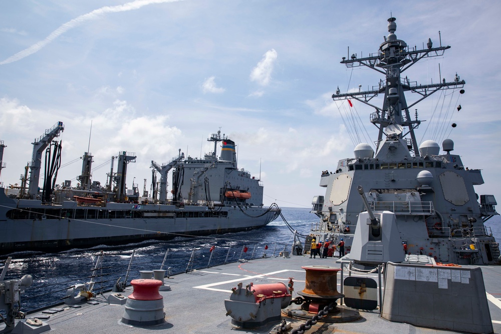 DVIDS - Images - USS Ralph Johnson conducts RAS. [Image 6 of 11]