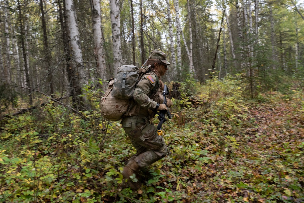 University Alaska Army ROTC cadets develop soldiering skills during Operation Resolute Phoenix