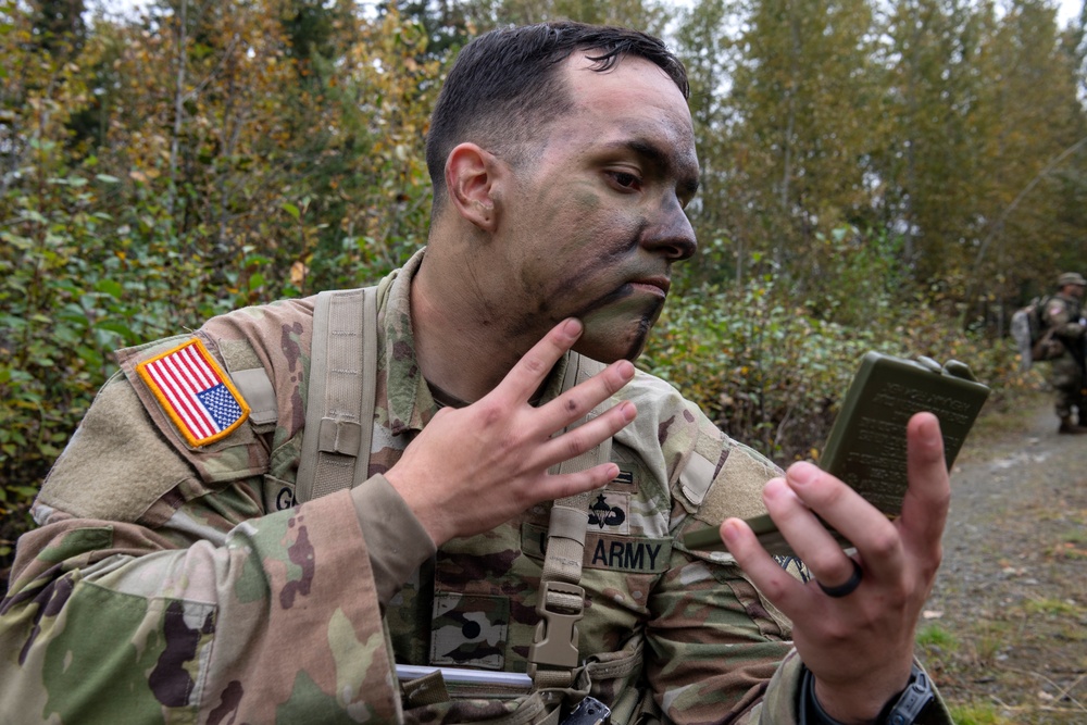 University Alaska Army ROTC cadets develop soldiering skills during Operation Resolute Phoenix