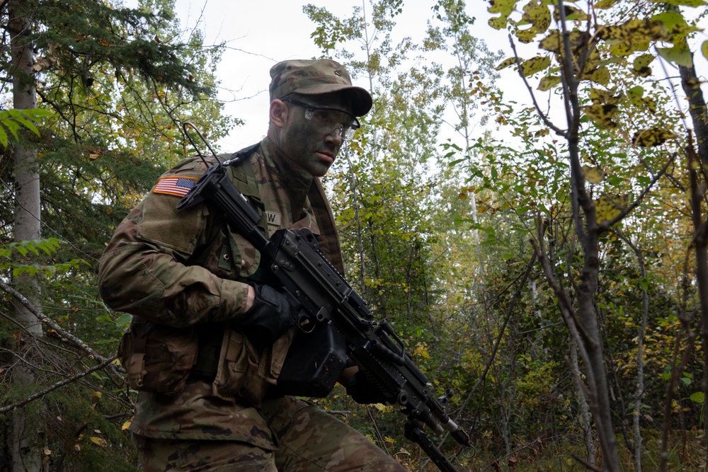 University Alaska Army ROTC cadets develop soldiering skills during Operation Resolute Phoenix