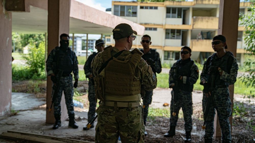 U.S., Malaysia Conduct Bilateral Tactical Training