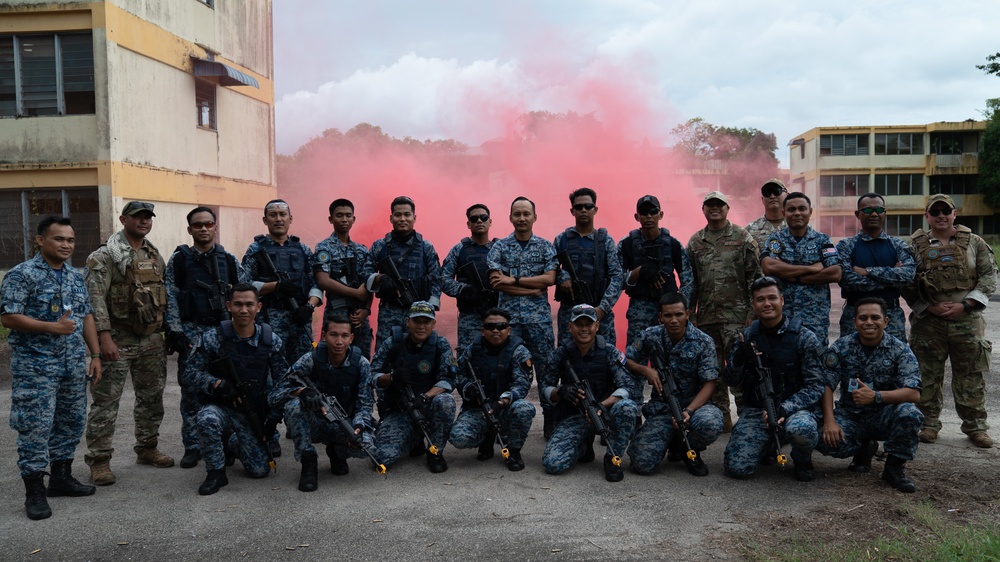 U.S., Malaysia Conduct Bilateral Tactical Training