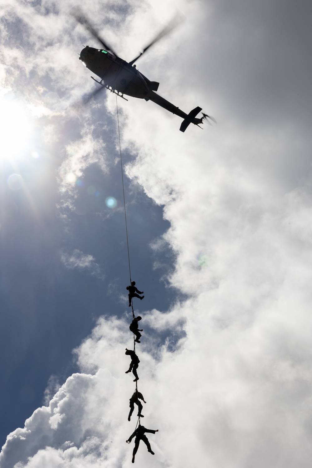 III MEF | SPIE Rigging, Fast Rope, and Rappel Training