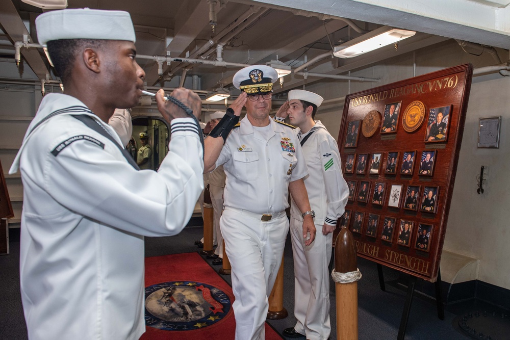 USS Ronald Reagan (CVN 76) hosts the Croatia’s Ambassador to Japan and Commander, Navy Region Japan