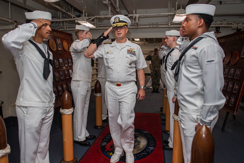 USS Ronald Reagan (CVN 76) hosts the Croatia’s Ambassador to Japan and Commander, Navy Region Japan