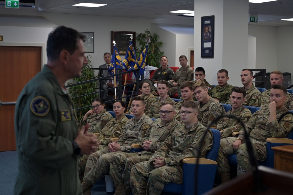 Maj. Gen. Del Bene Speaks to ALS Students