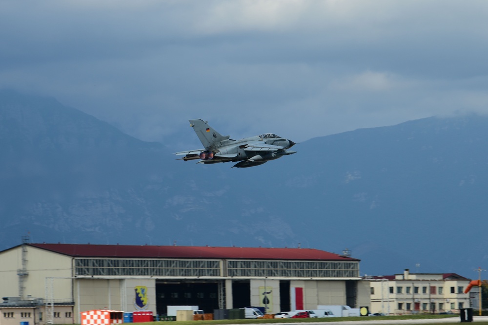 Decisive South 2 take offs