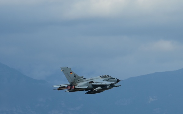Decisive South 2 take offs