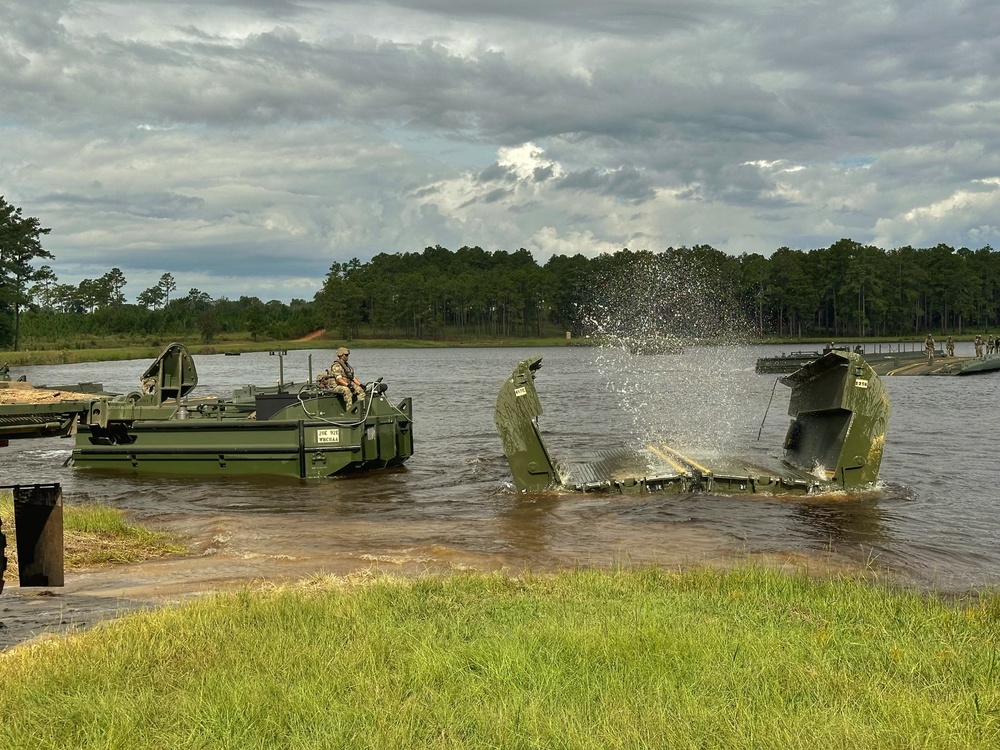 Fort Stewart showcases wet-gap crossing capability