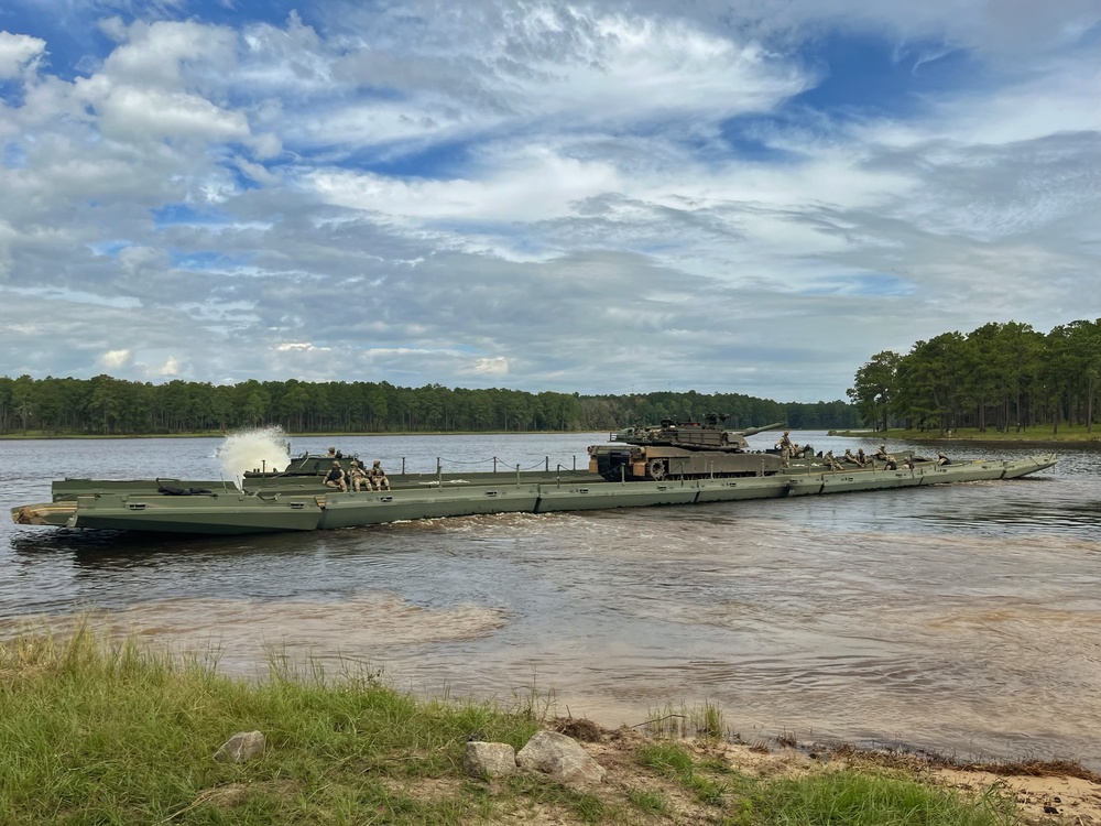 Fort Stewart showcases wet-gap crossing capability