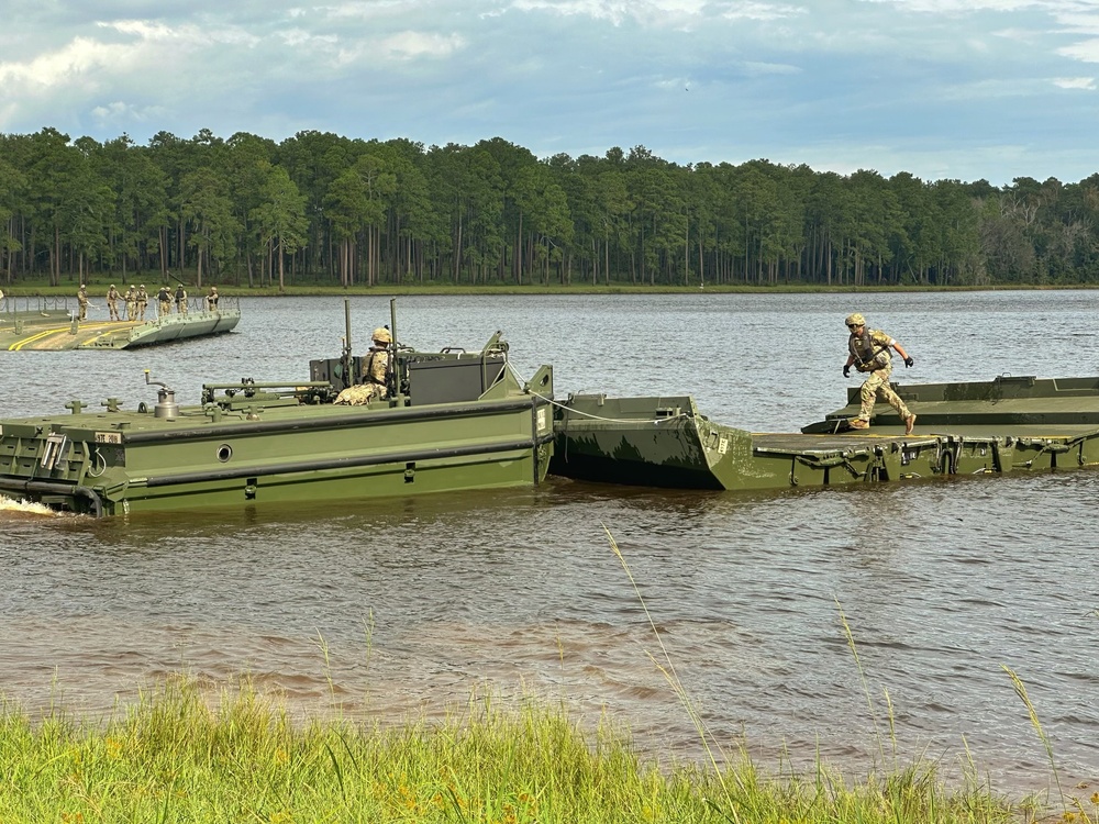 Fort Stewart showcases wet-gap crossing capability