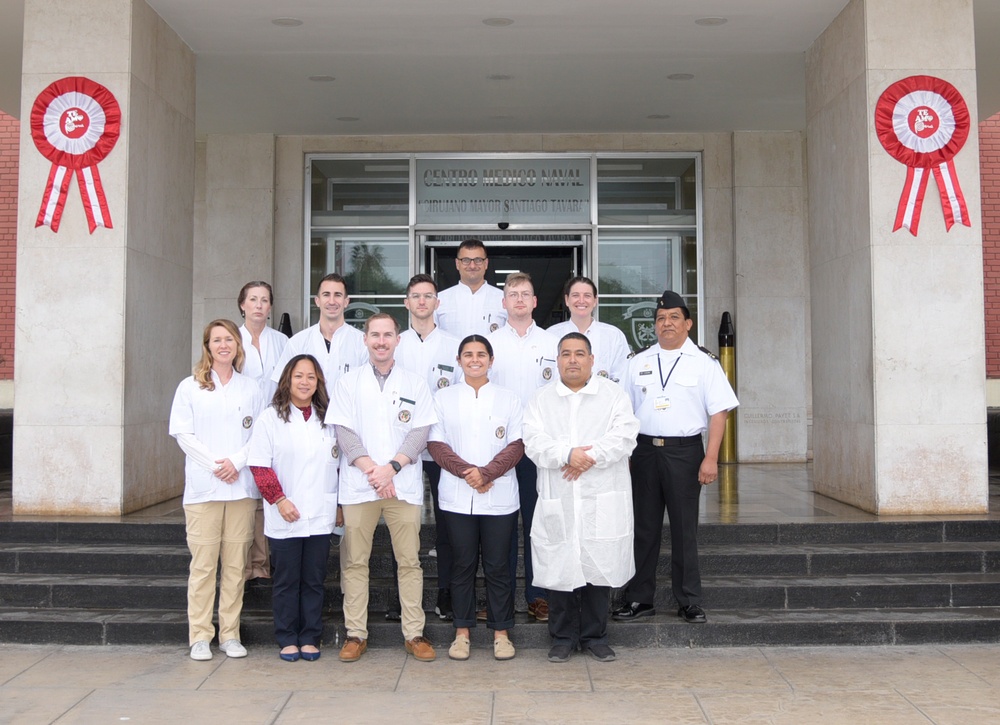 NAMRU SOUTH Hosts Students for Military Tropical Medicine Field Exercise in Peru