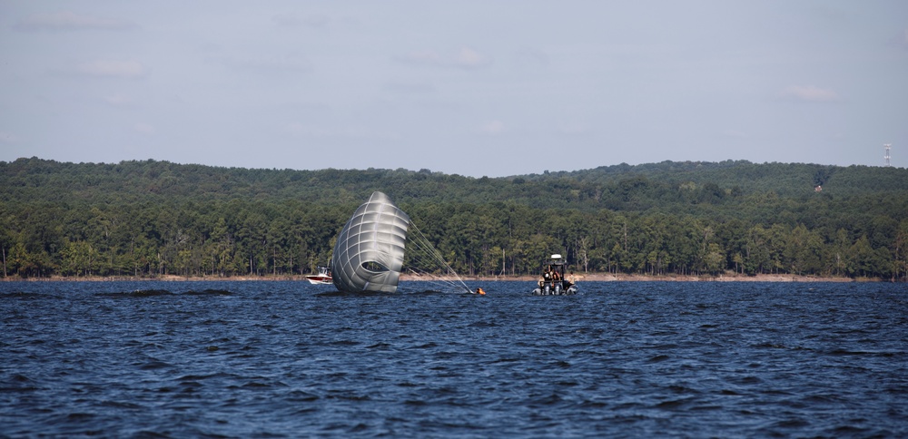 82nd Airborne Division Paratroopers hone proficiency in water jump operations