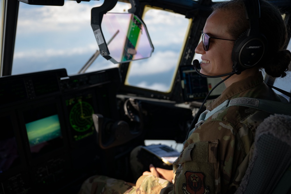 Crews conduct four-ship formation flight, jump operations for JCOC