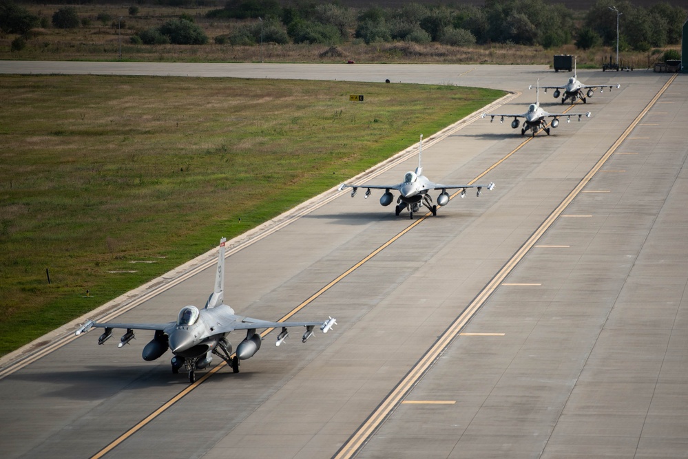 480th Fighter Squadron arrives in Romania to enhance NATO Air Policing capabilities