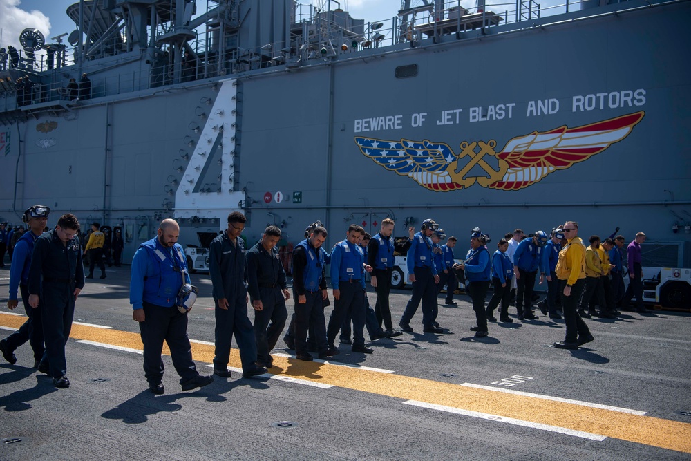 Flight Operations Onboard USS Boxer (LHD 4)