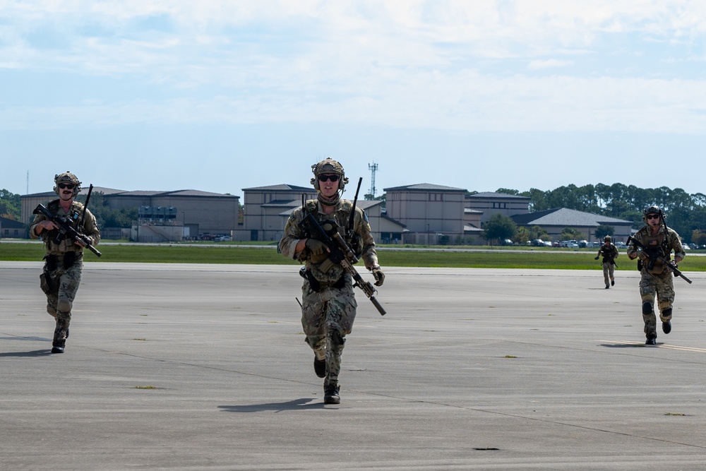 JCOC immerses in mock-deployment demonstration at Hurlburt Field