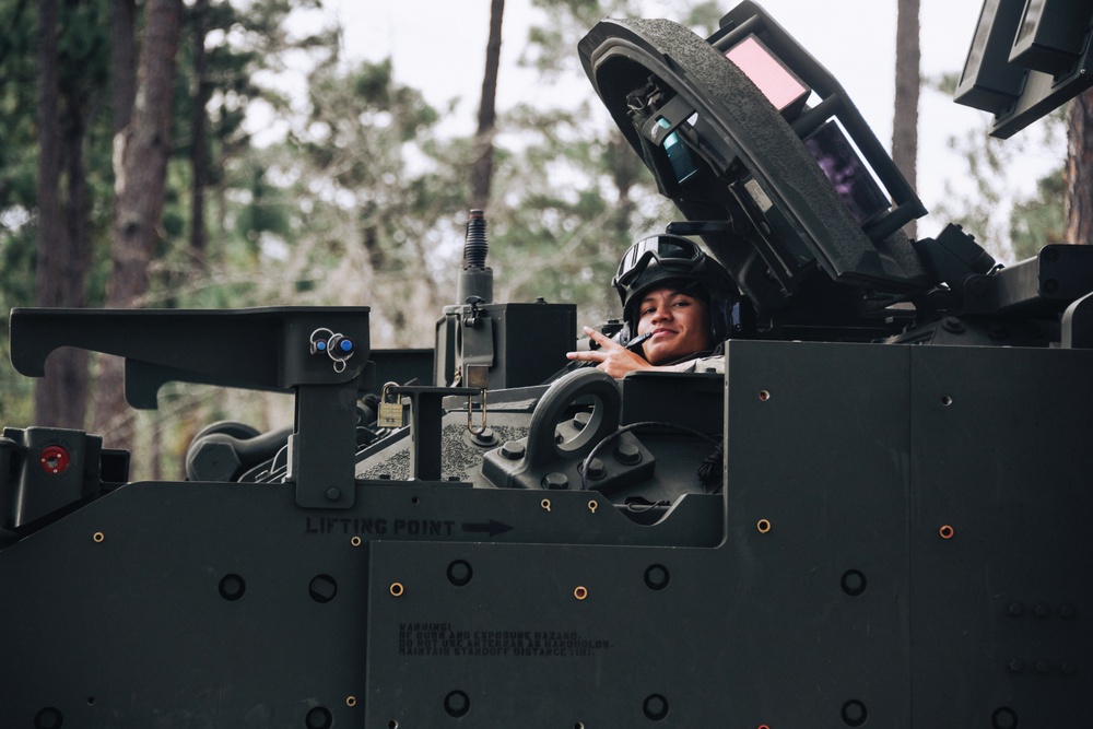 Tour group dips toe in Army experience, witness wet gap crossing