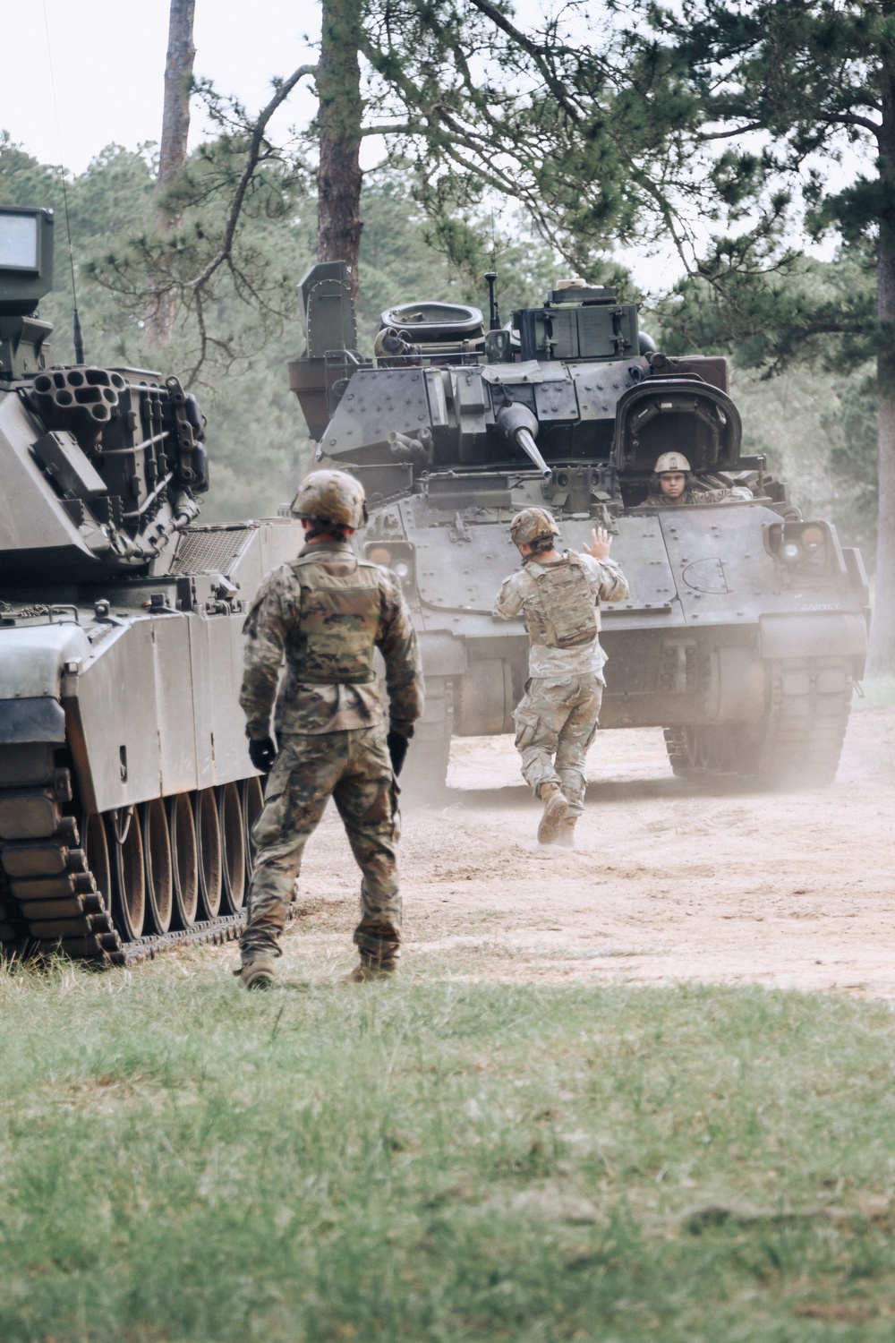 Tour group dips toe in Army experience, witness wet gap crossing