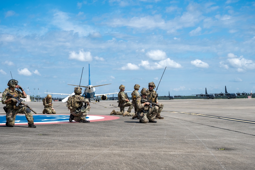 JCOC immerses in mock-deployment demonstration at Hurlburt Field
