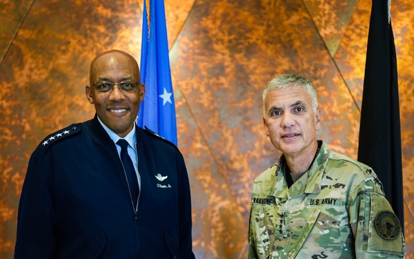 Chief of Staff of the Air Force visits USCYBERCOM (4 of 4)