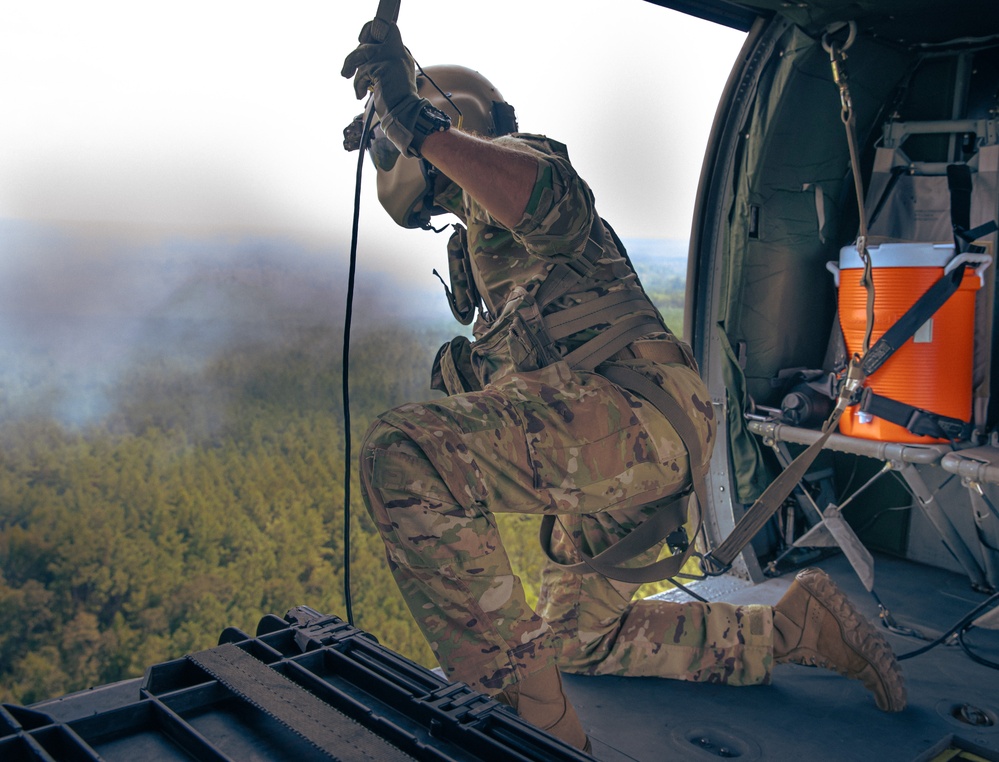 Alabama UH-60 Blackhawk Aviators Assist With Wildfire Suppression In Louisiana