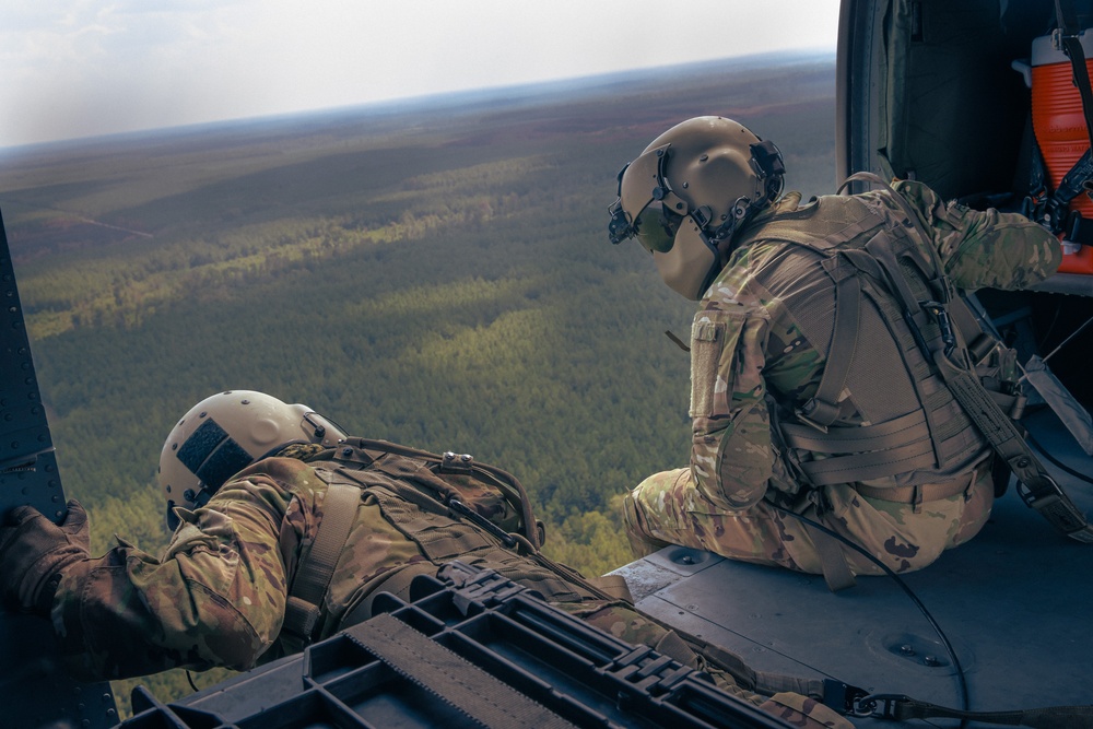 Alabama UH-60 Blackhawk Aviators Assist With Wildfire Suppression In Louisiana