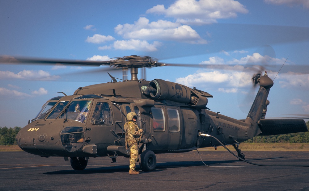 Alabama UH-60 Blackhawk Aviators Assist With Wildfire Suppression In Louisiana