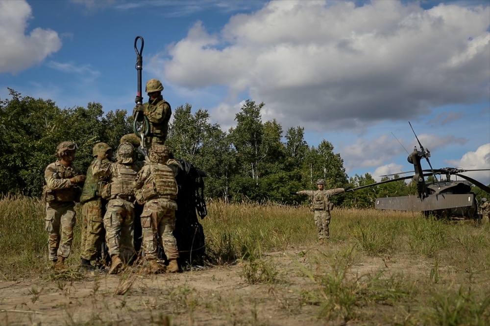 5-20 IR and JGSDF conduct sling load training at Orient Shield 23