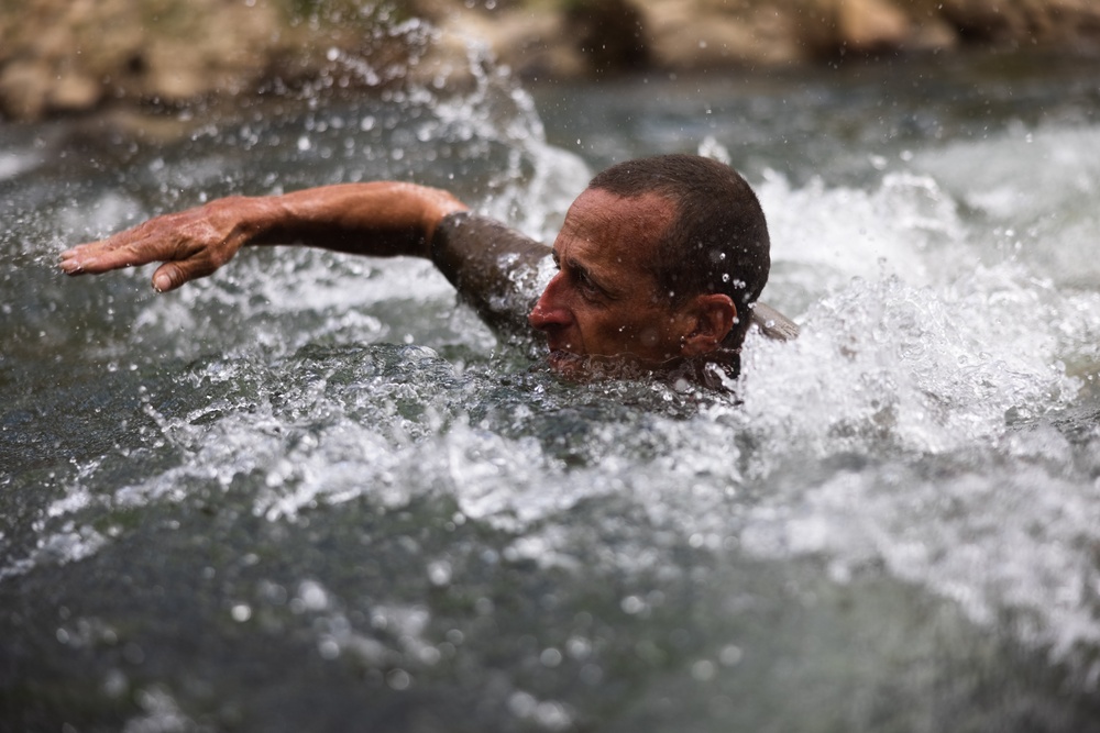 Marines with 1st Bn., 1st Marines cross river during MTX