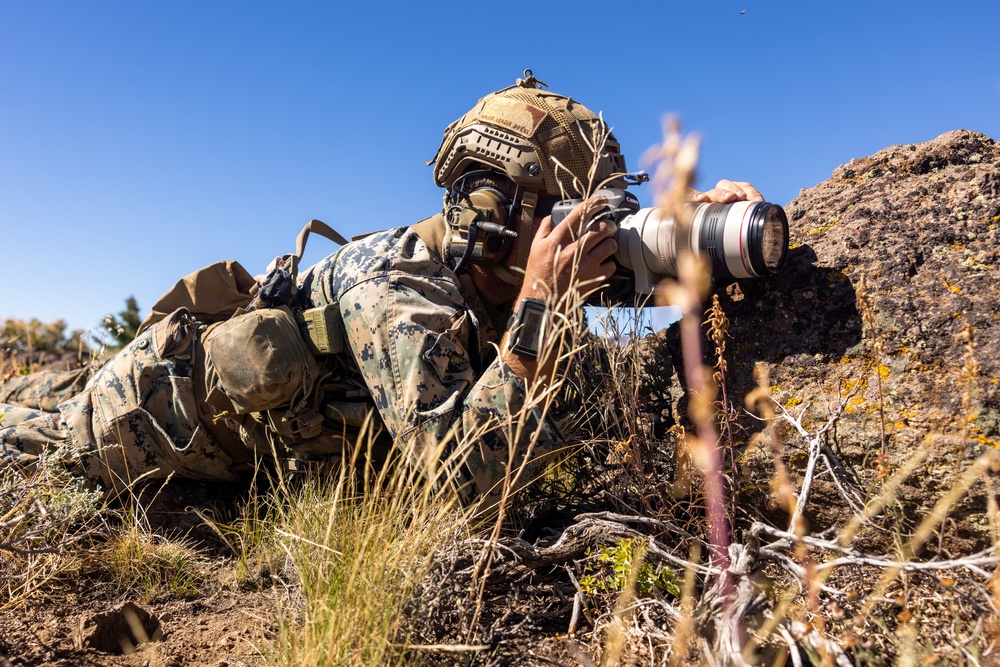 Marines conduct aerial insertion during MTX