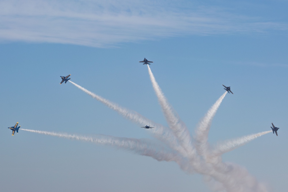 DVIDS - Images - America's Airshow 2023: Blue Angels [Image 6 of 8]