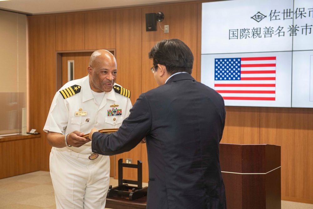 CFAS CO Sasebo Honorary Citizen