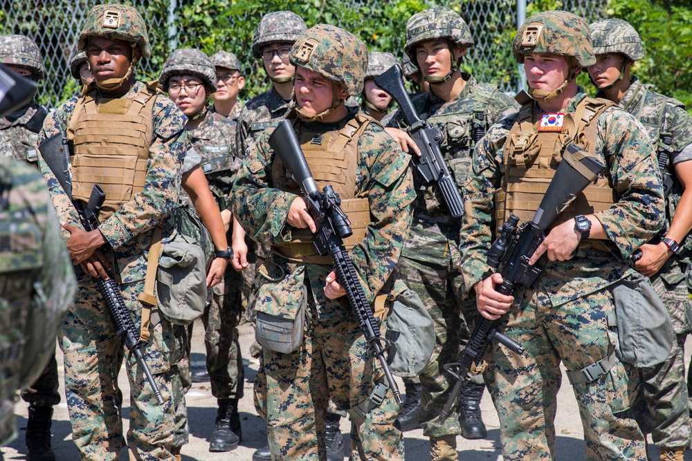 ROK, U.S. CBRN Marines Learn Deconditioning Tactics for Heavy Equipment