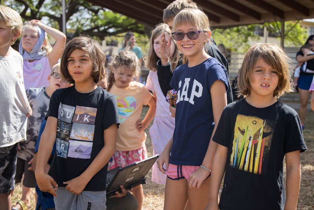 Armed with Knowledge: Military Homeschoolers of Hawaii receive military technology demonstration.