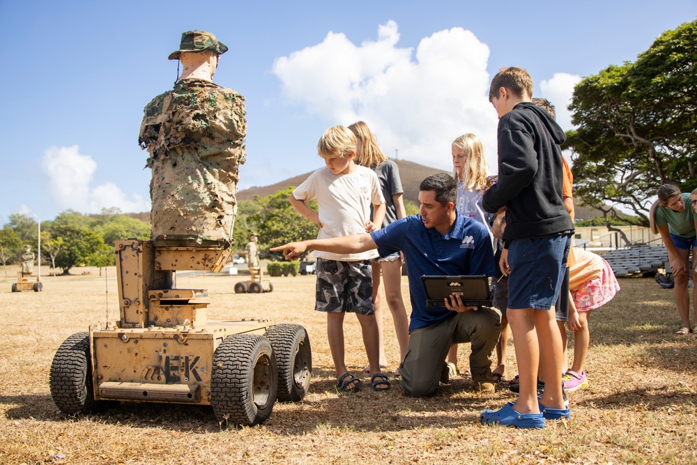 Armed with Knowledge: Military Homeschoolers of Hawaii receive military technology demonstration.