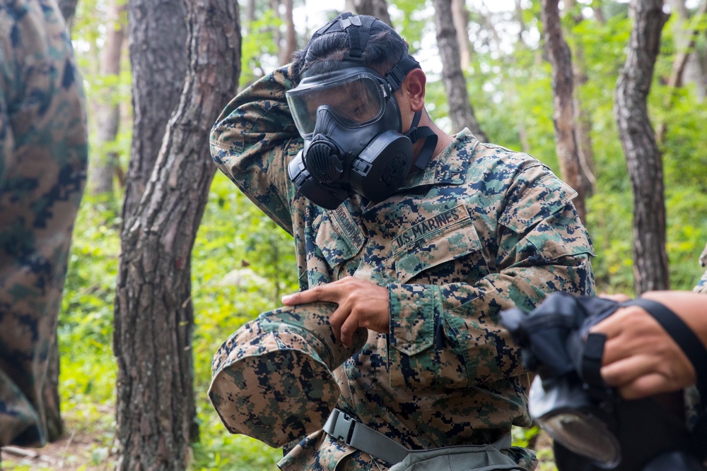 U.S. Marines and ROK Marines Participate in Gas Chamber