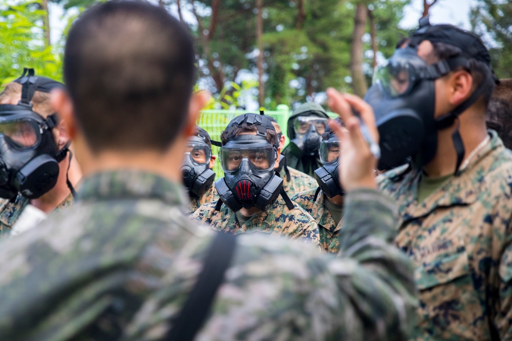 U.S. Marines and ROK Marines Participate in Gas Chamber