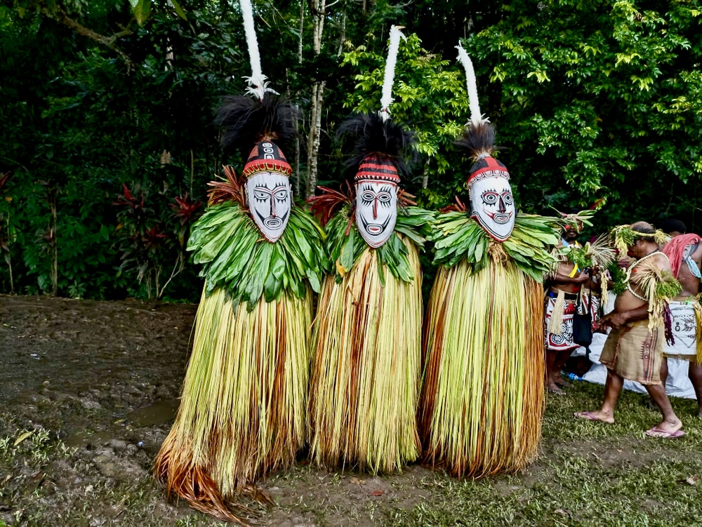 USCGC Myrtle Hazard observes Papua New Guinea Independence Day in Lae