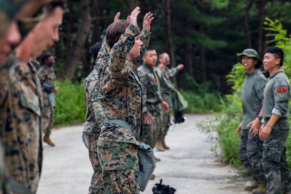 U.S. Marines and ROK Marines Participate in Gas Chamber