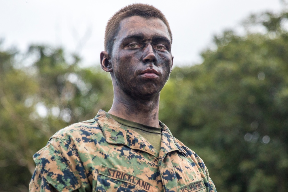 U.S. Marines and ROK Marines Participate in Gas Chamber