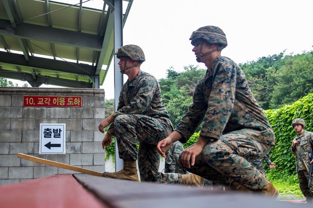 U.S. Marines Conduct Team Leadership Training with ROK Marines